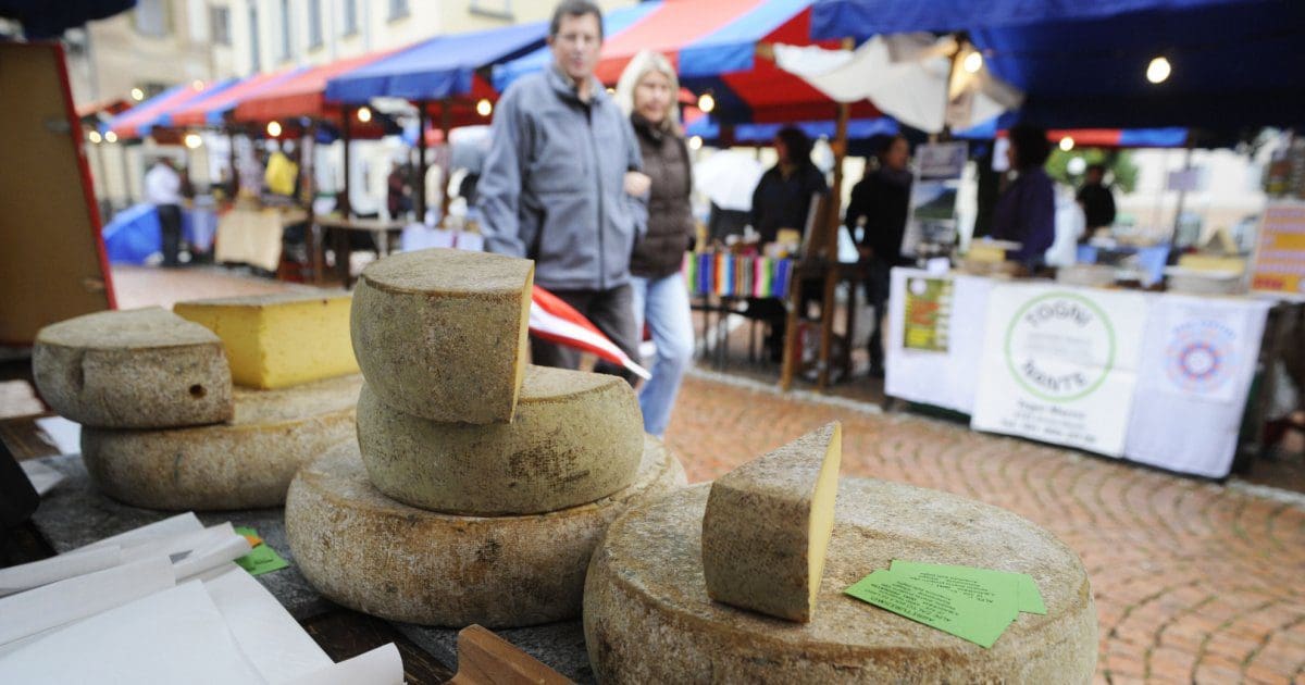 f formaggi bellinzona piazza centro alpi rassegna mercato autunno